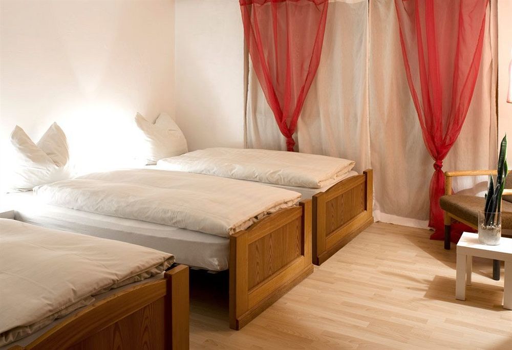 Hotel Arena 3*