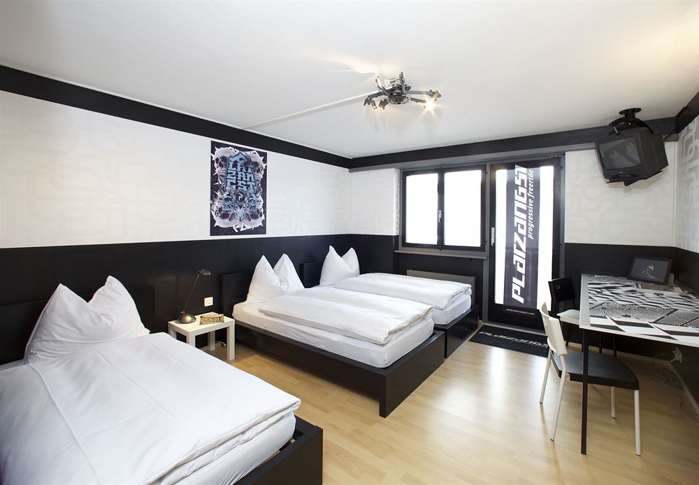 Arena Hotel 3*